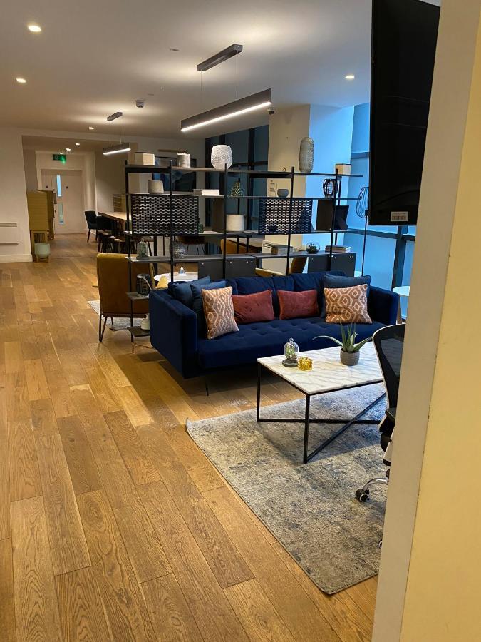 Morden 1 Bedroom City- Apt Central Stylish Living Croydon kerület Kültér fotó