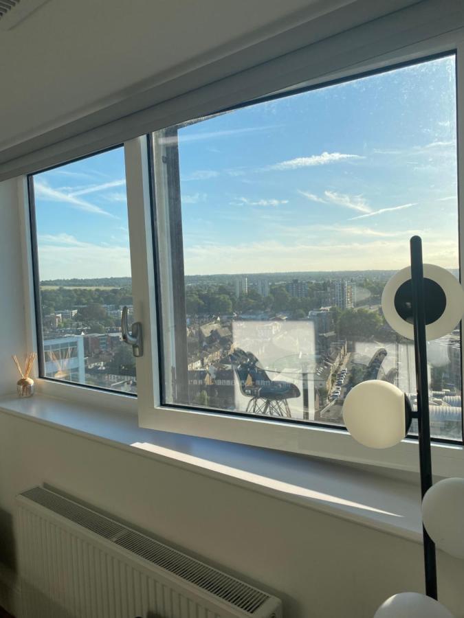 Morden 1 Bedroom City- Apt Central Stylish Living Croydon kerület Kültér fotó